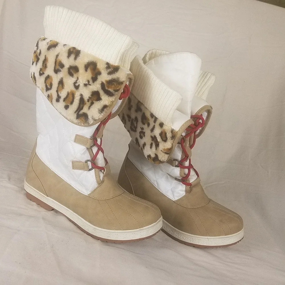 Venett Winter Duck Boots Womens 9 White Tan NWOT Quilted Leopard Faux Fur